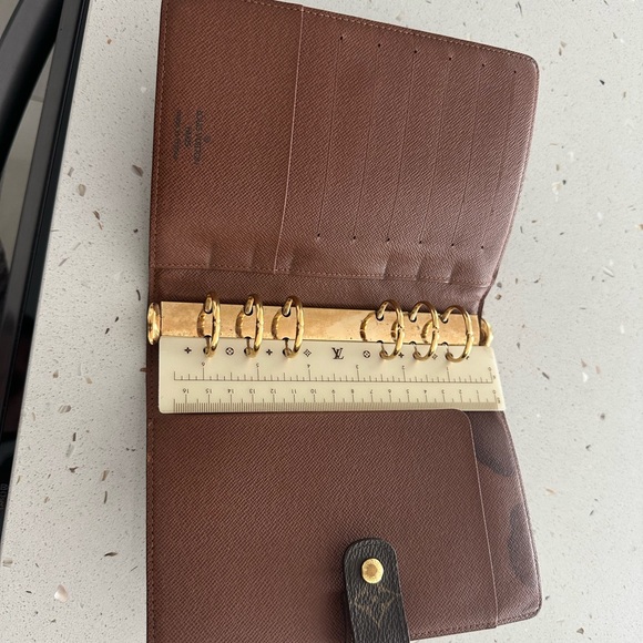 Louis Vuitton agenda MM - Picture 8 of 10